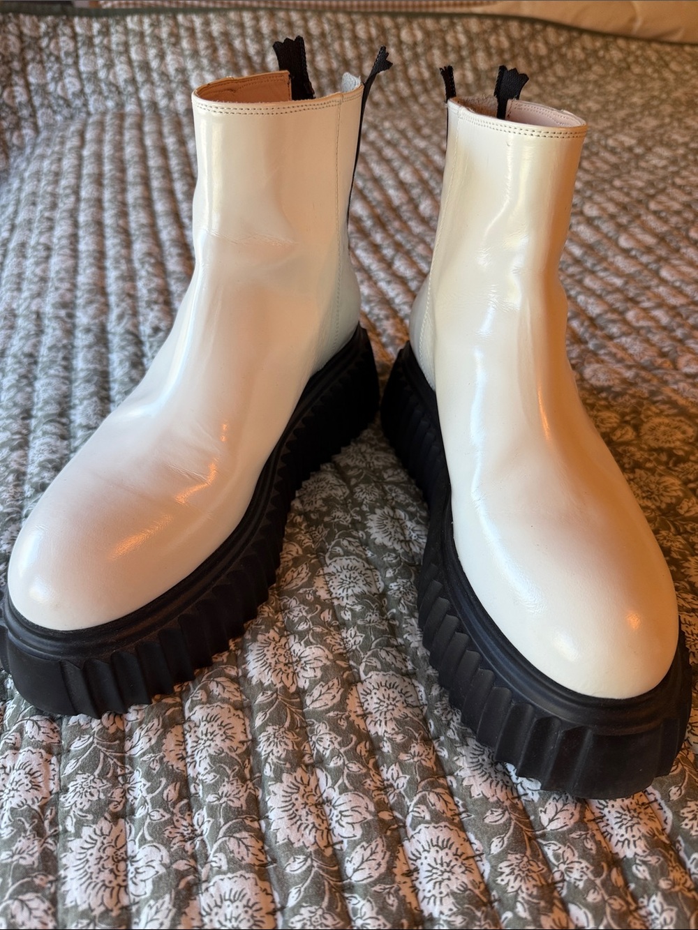 Agl White Leather Chelsea Boots with Black Ribbed Platform Sole